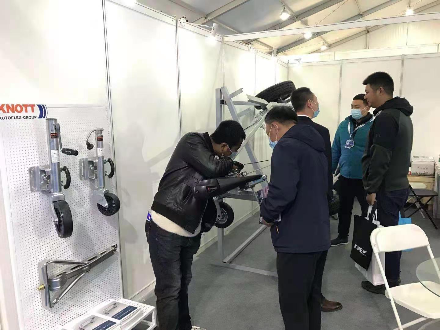 2021中国（北京）国际房车露营展览会首日龙八头号玩家唯一挂车展位盛况