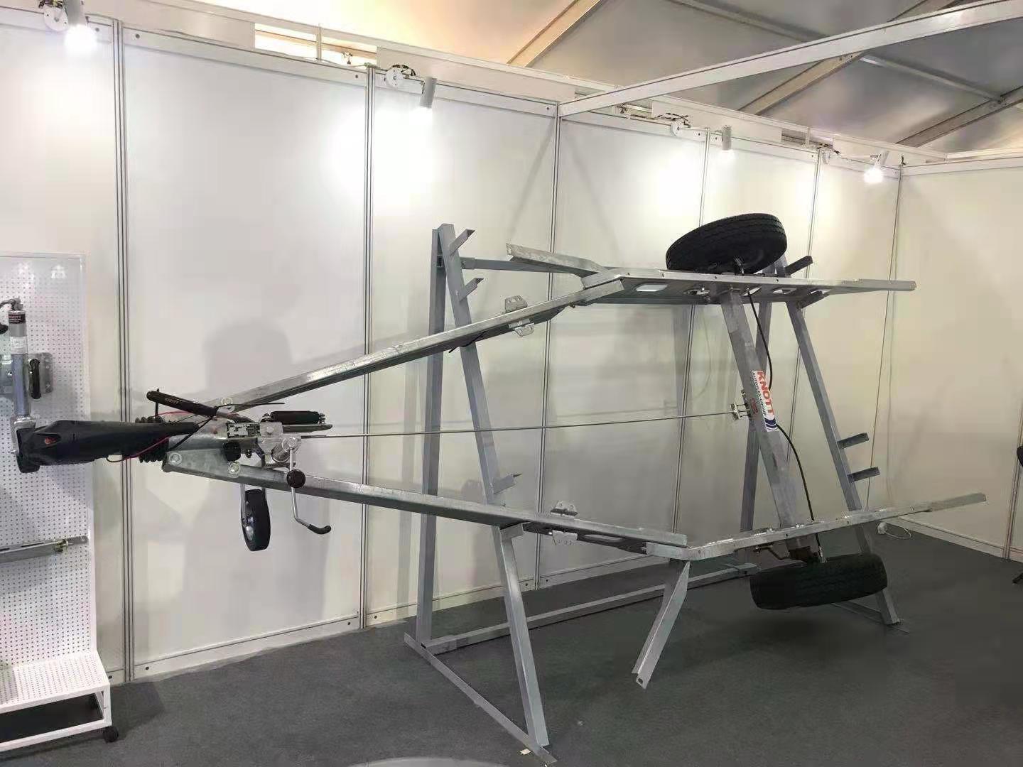 2021中国（北京）国际房车露营展览会首日龙八头号玩家唯一挂车展位盛况